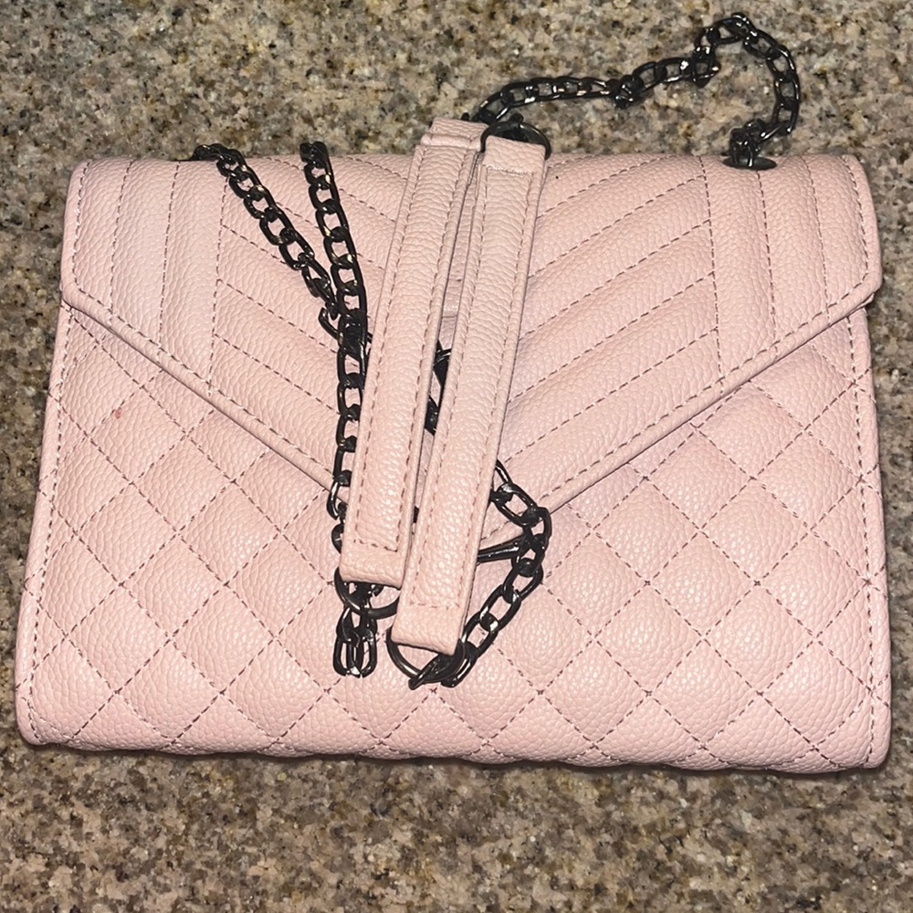 ✨Pink Purse✨ - Picture 2 of 4